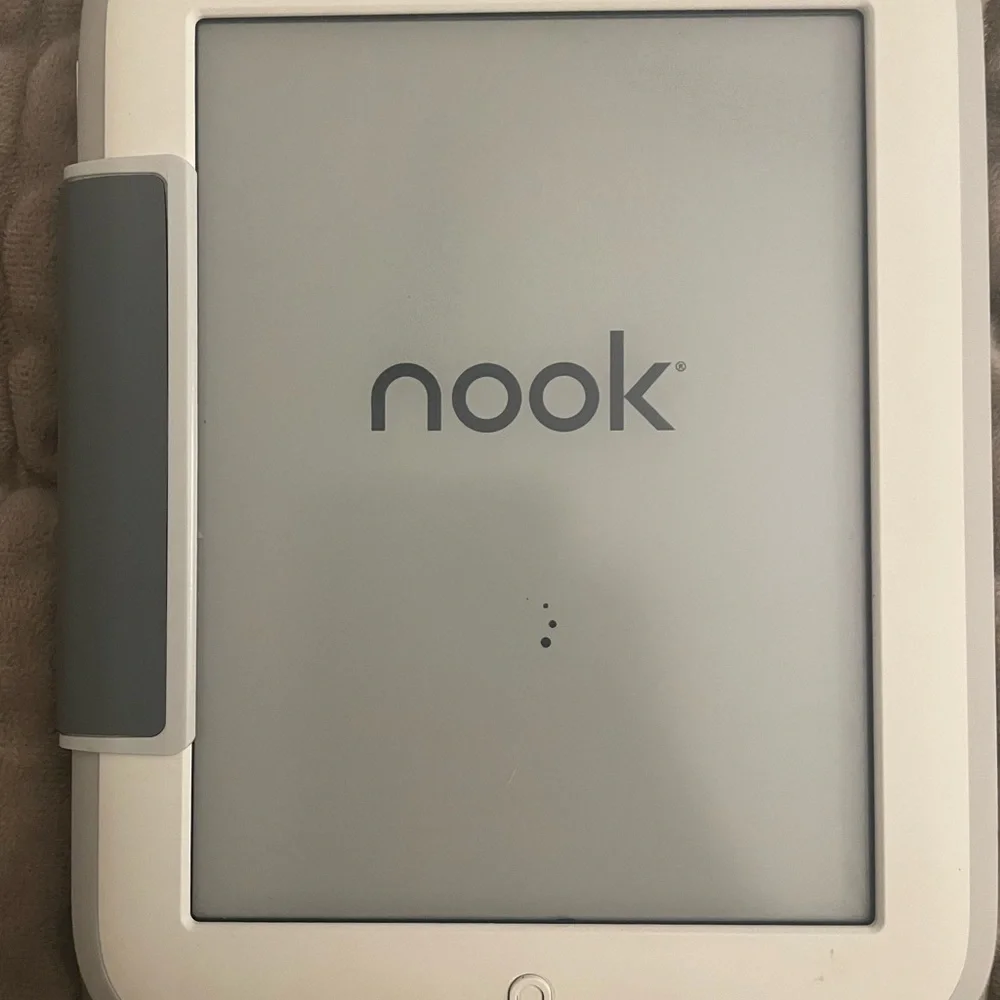 Nook E Reader Reset to Factory Settings for New User.